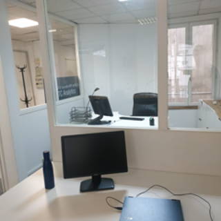 Bureau privé 66 m² 15 postes Location bureau Rue des Petites Écuries Paris 75010 - photo 2